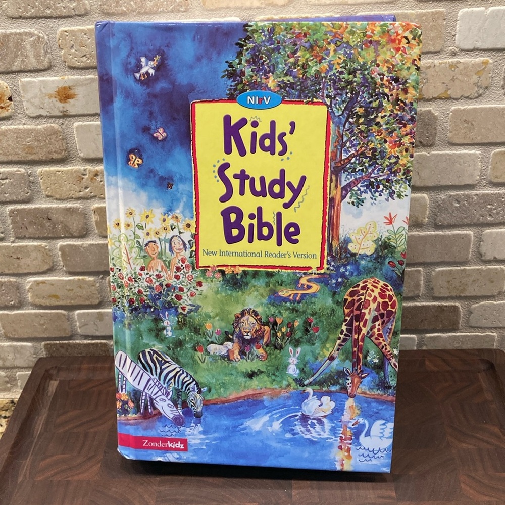 NWOT NIV Kids’ Study Bible